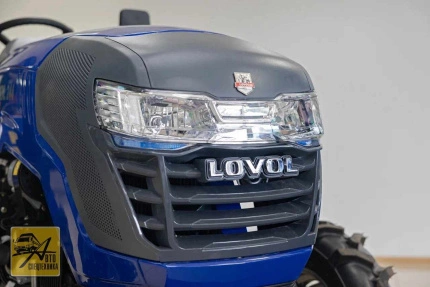 Трактор Lovol TE 244 HT с отвалом Феникс