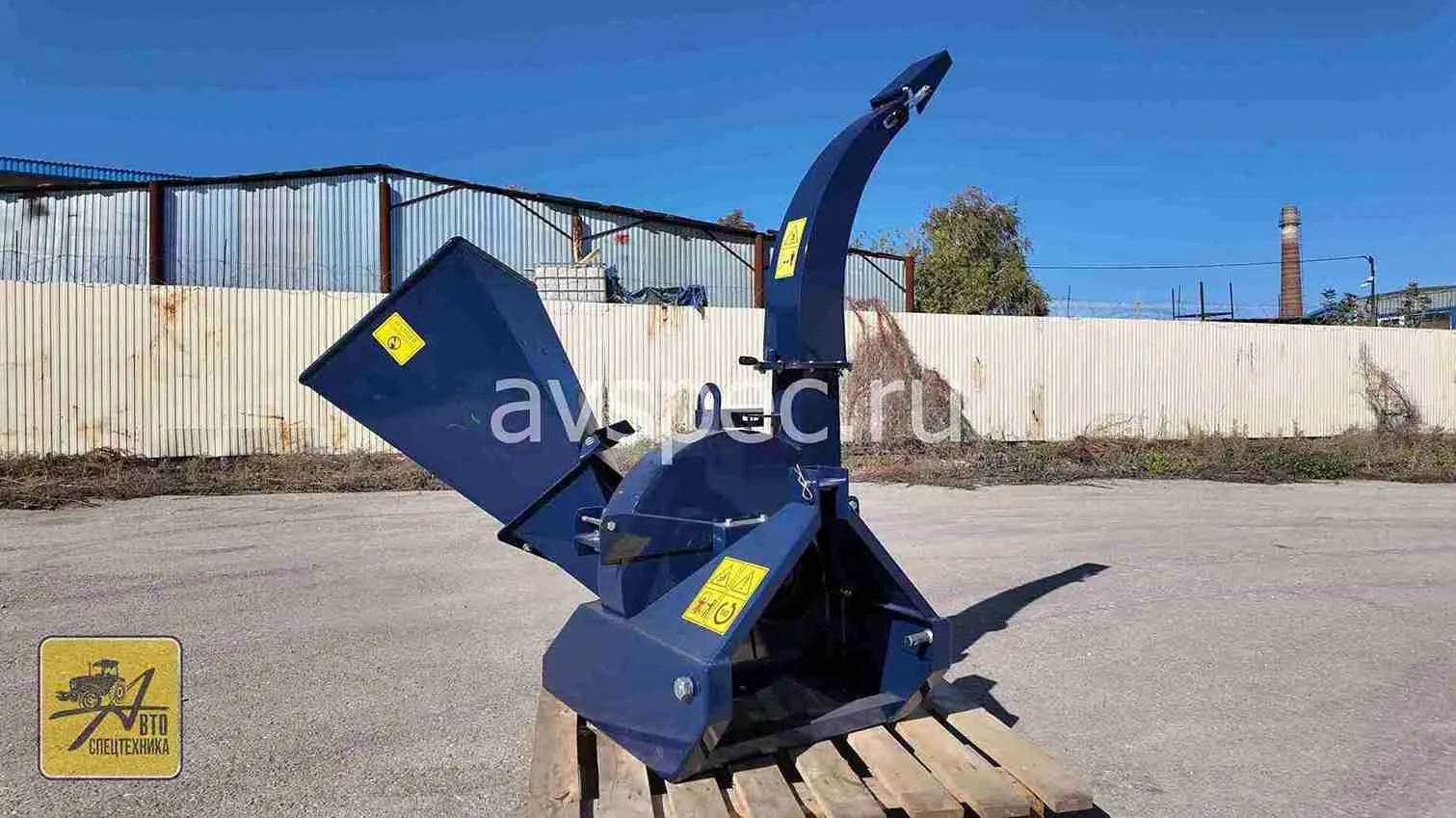 Измельчитель веток коммунальный BX42